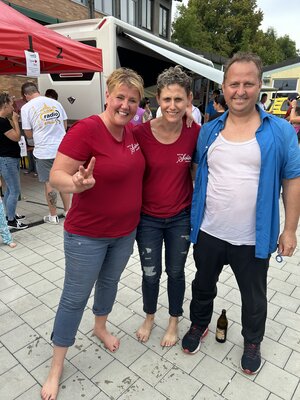 Bild vergrößern: Badegäste Radio Bamberg